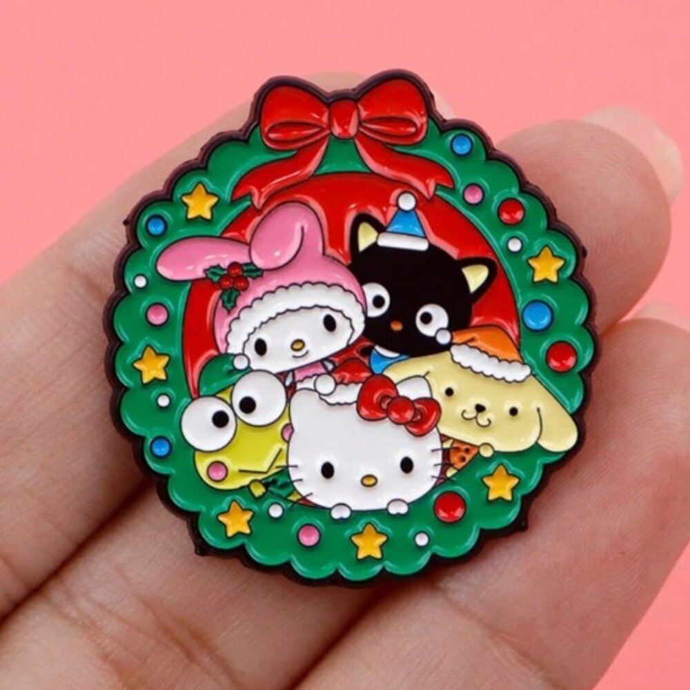 HELLO KITTY & Friends Christmas Wreath Enamel Pin (BRAND NEW & SO CUTE!)
